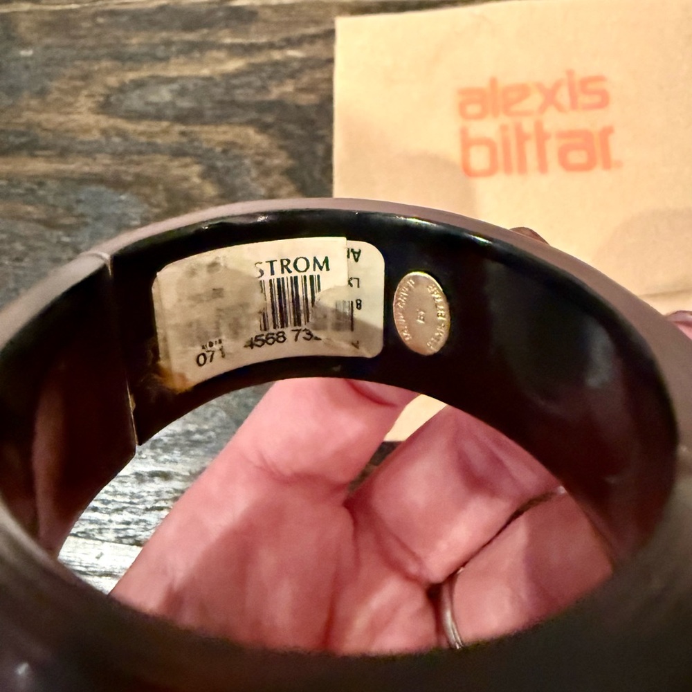 Alexis Bittar Archived Animal Print Lucite Bracelet - Picture 5 of 6
